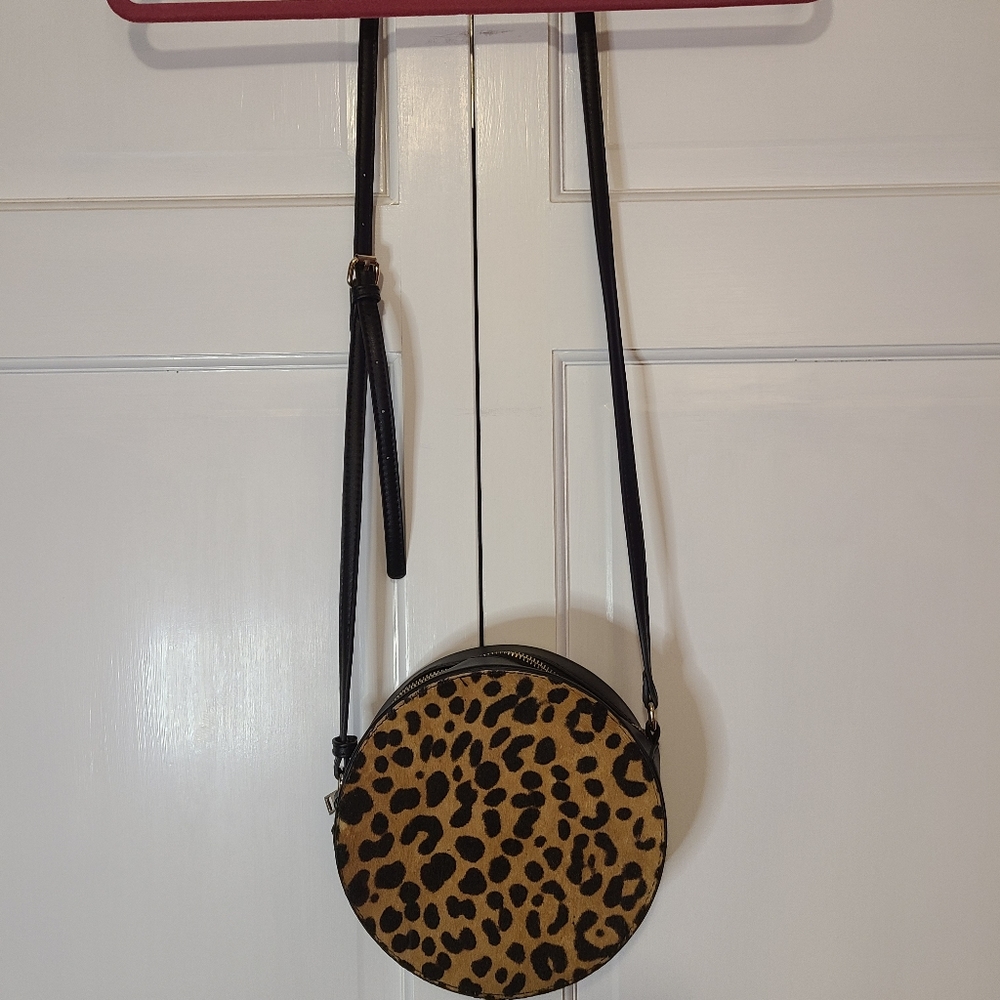 BRAND NEW Leopard Circle Purse